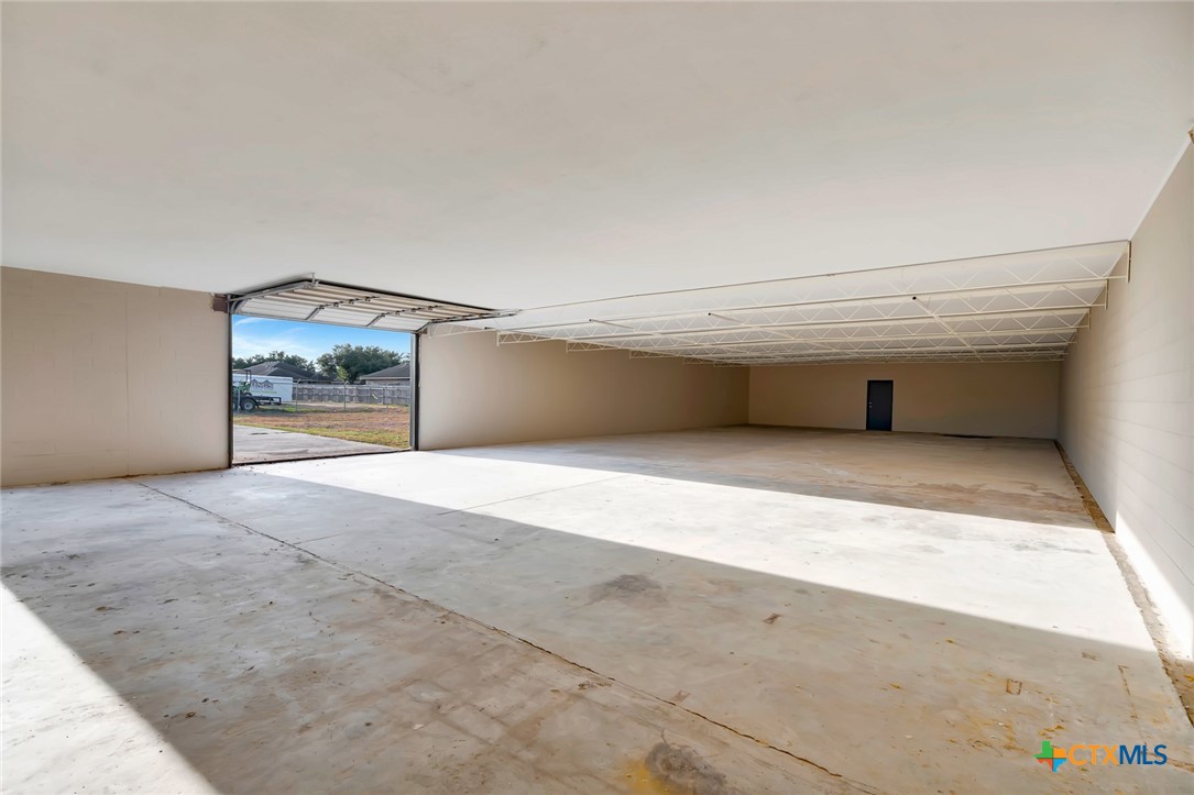 104 Cozzi Circle Property Photo 17