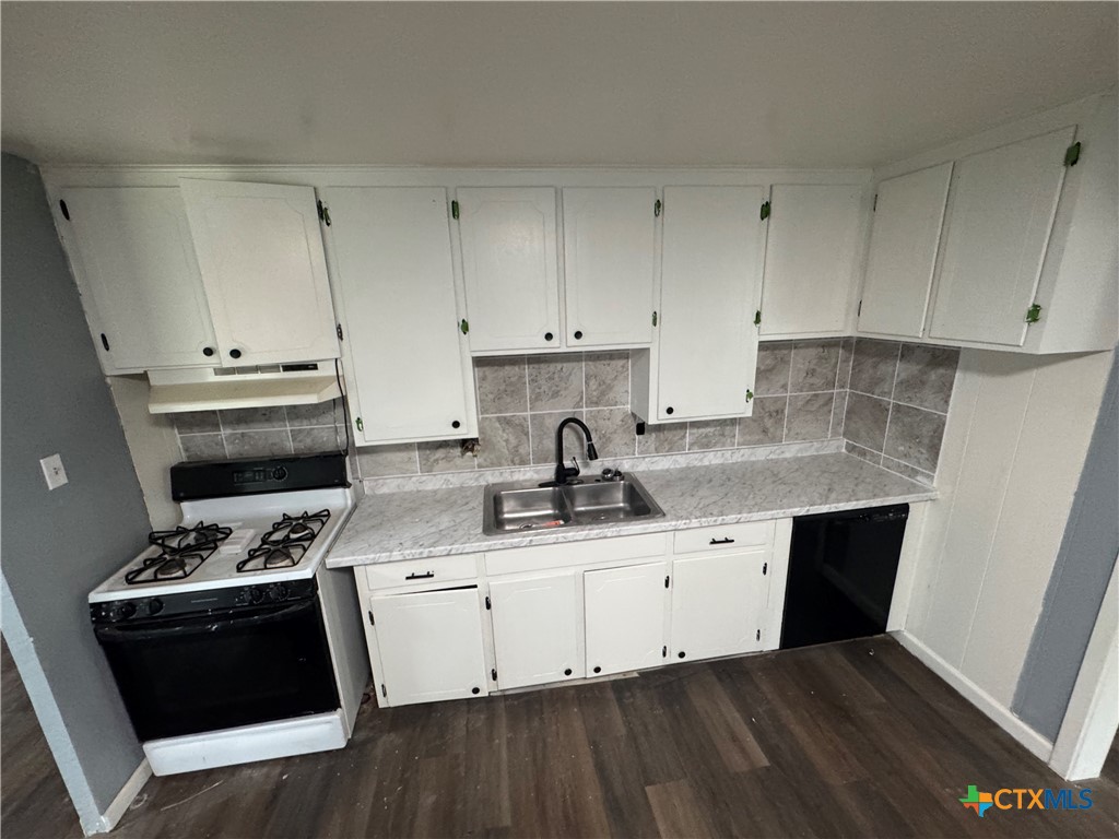403 Eugene Circle Property Photo 10