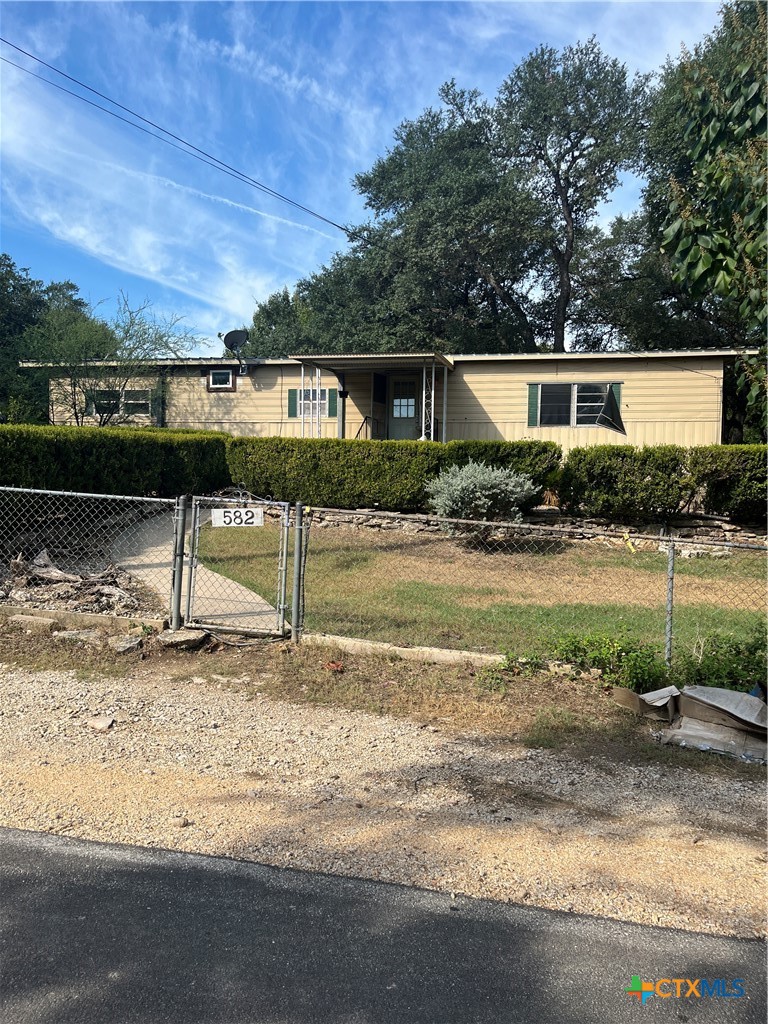 582 Grandview Bend