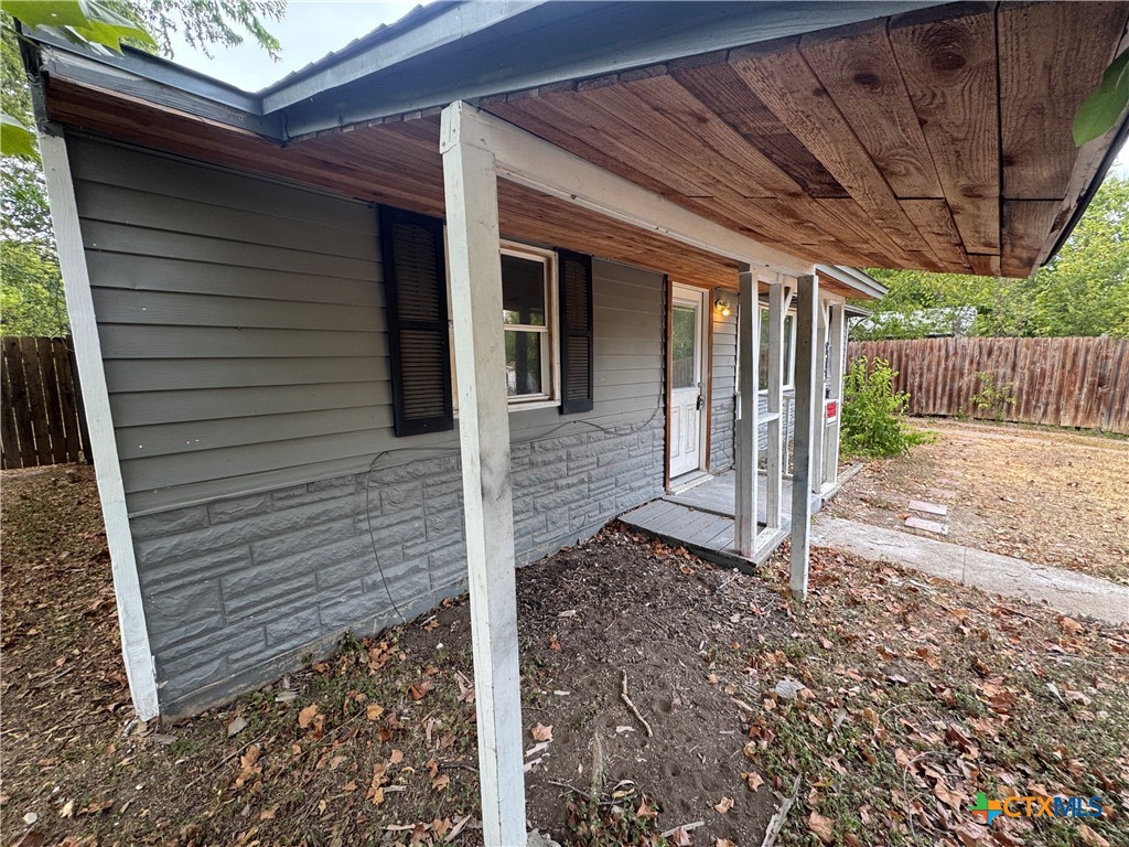 813 Evergreen Drive Property Photo 3