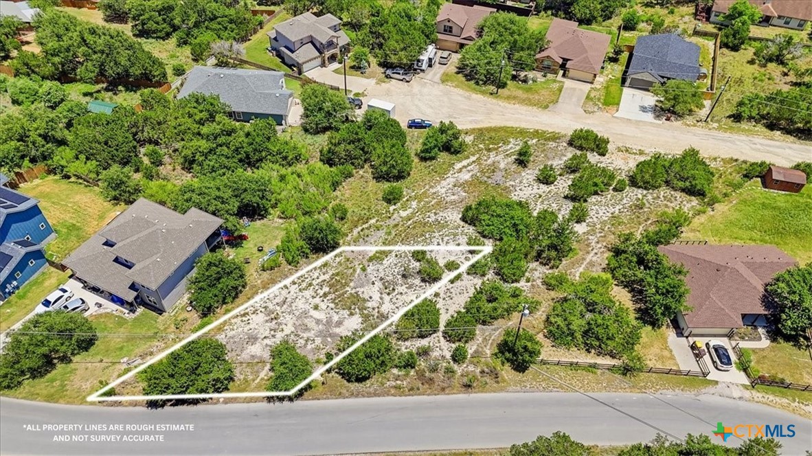 10803 Lake Park Drive Property Photo 3