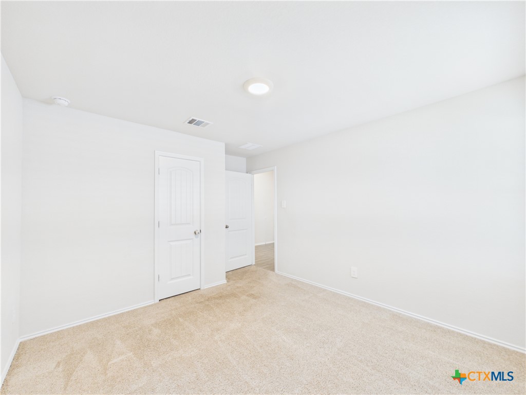 208 Ida Loop Property Photo 8