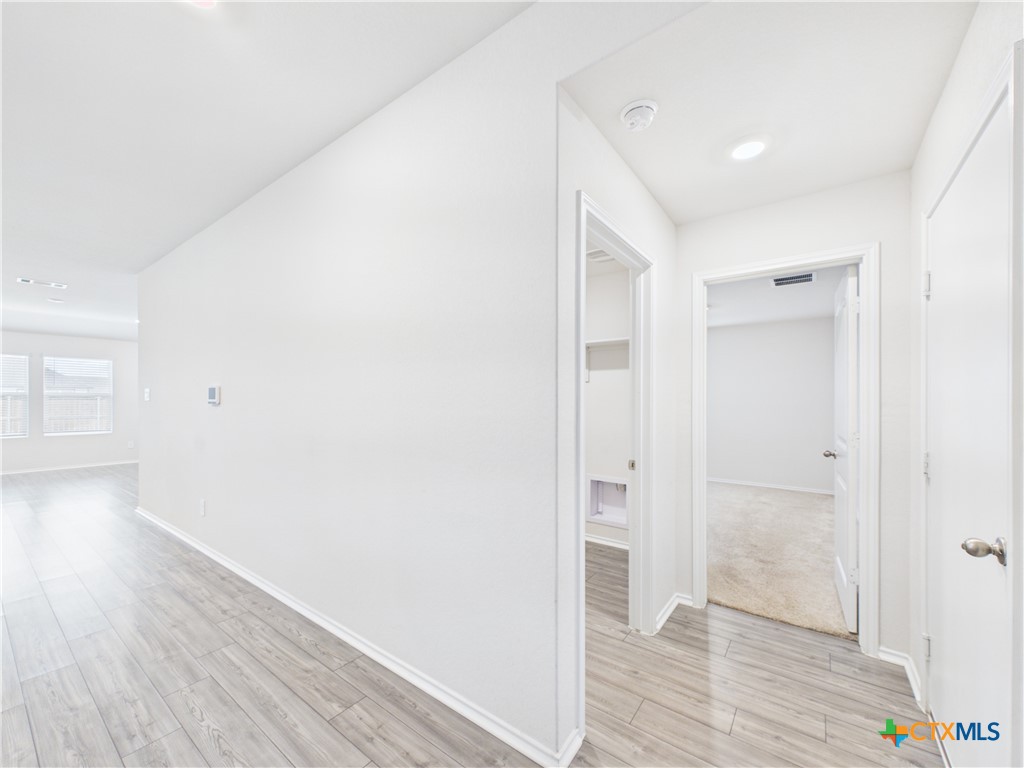 208 Ida Loop Property Photo 9