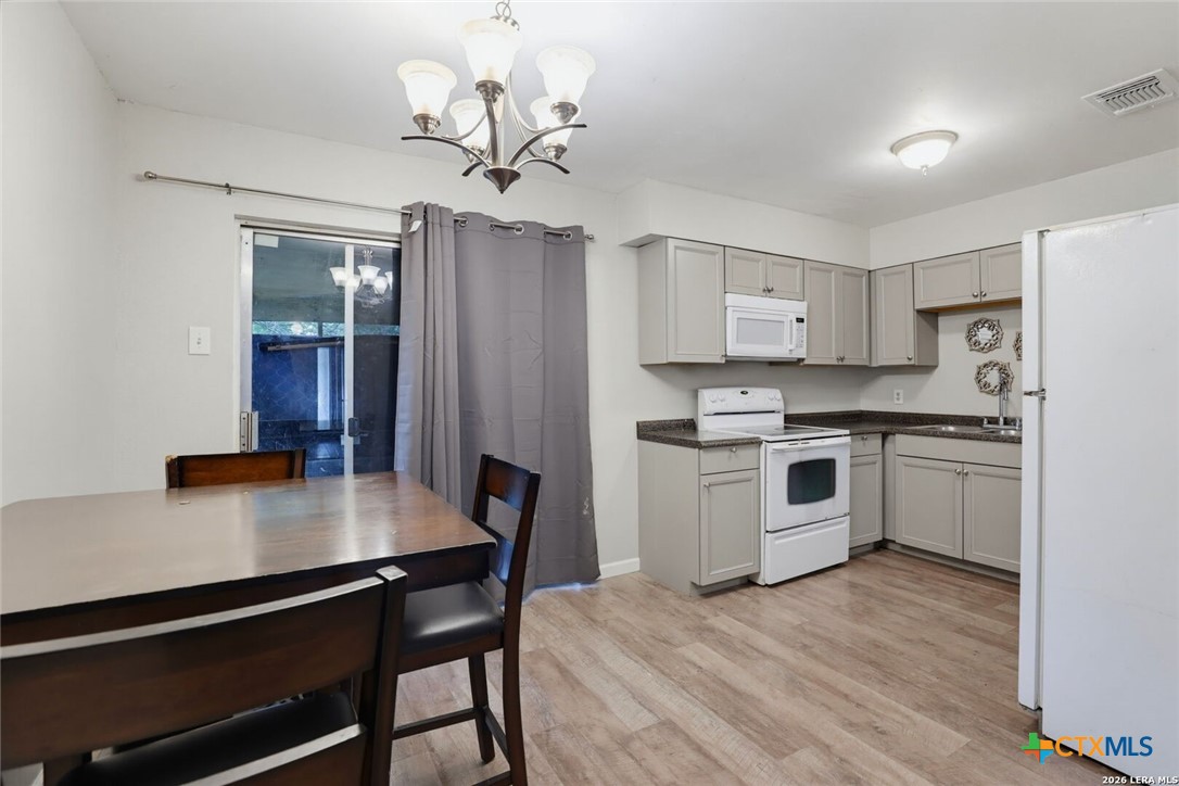 1502 Eichen Road Property Photo 18