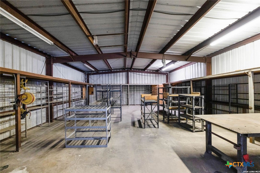 1200 Hinch Drive Property Photo 8