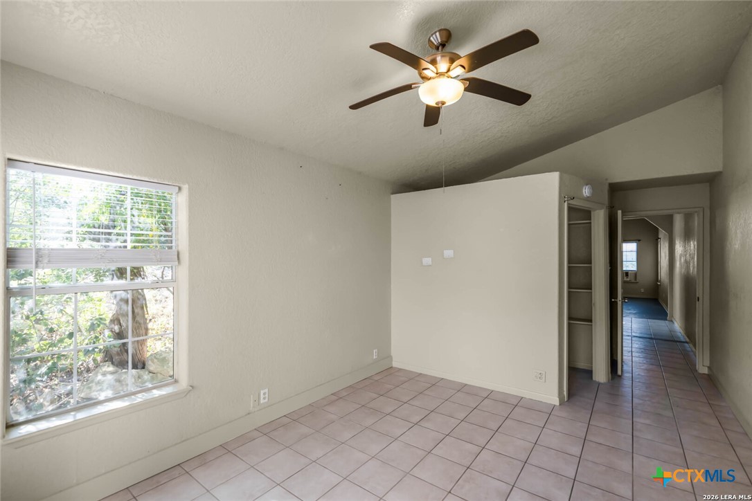 1200 Hinch Drive Property Photo 12