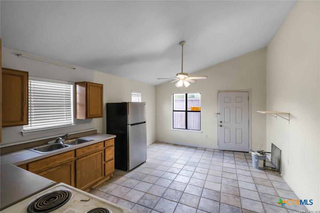 1200 Hinch Drive Property Photo 15