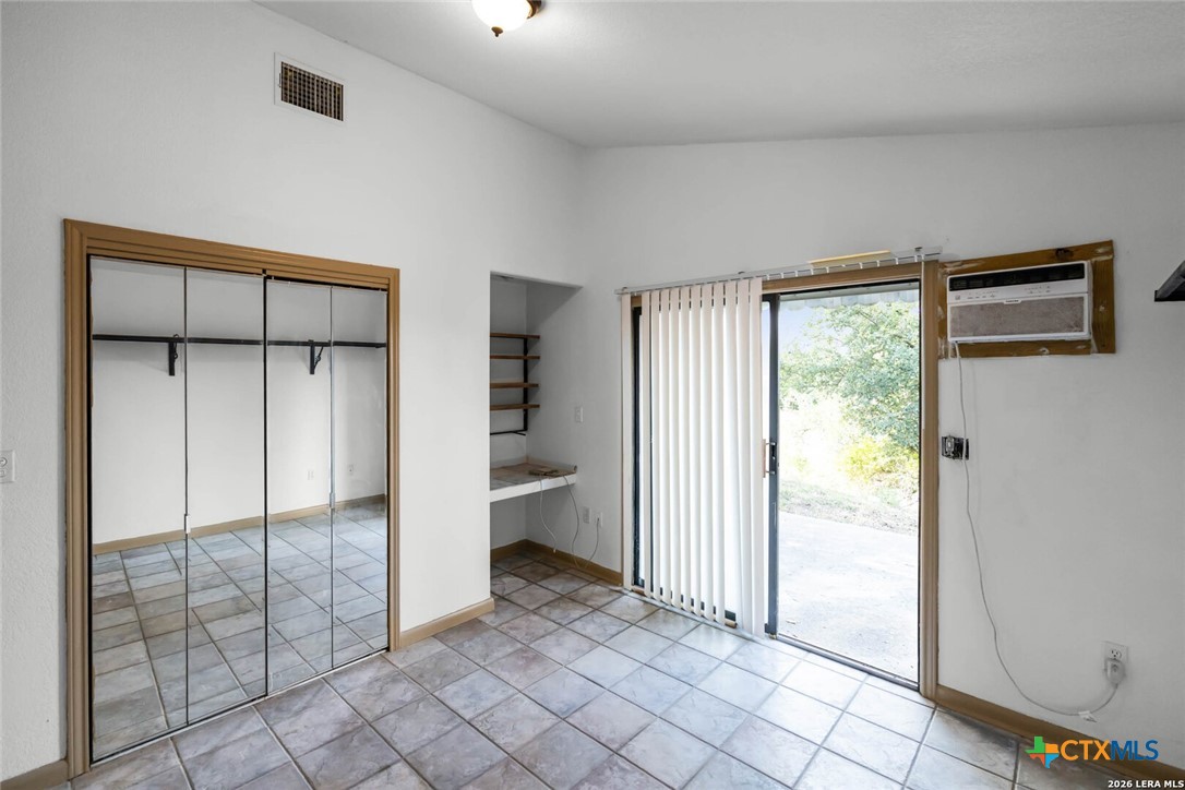 1200 Hinch Drive Property Photo 17