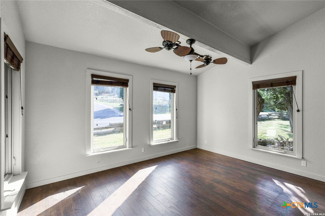 1200 Hinch Drive Property Photo 23