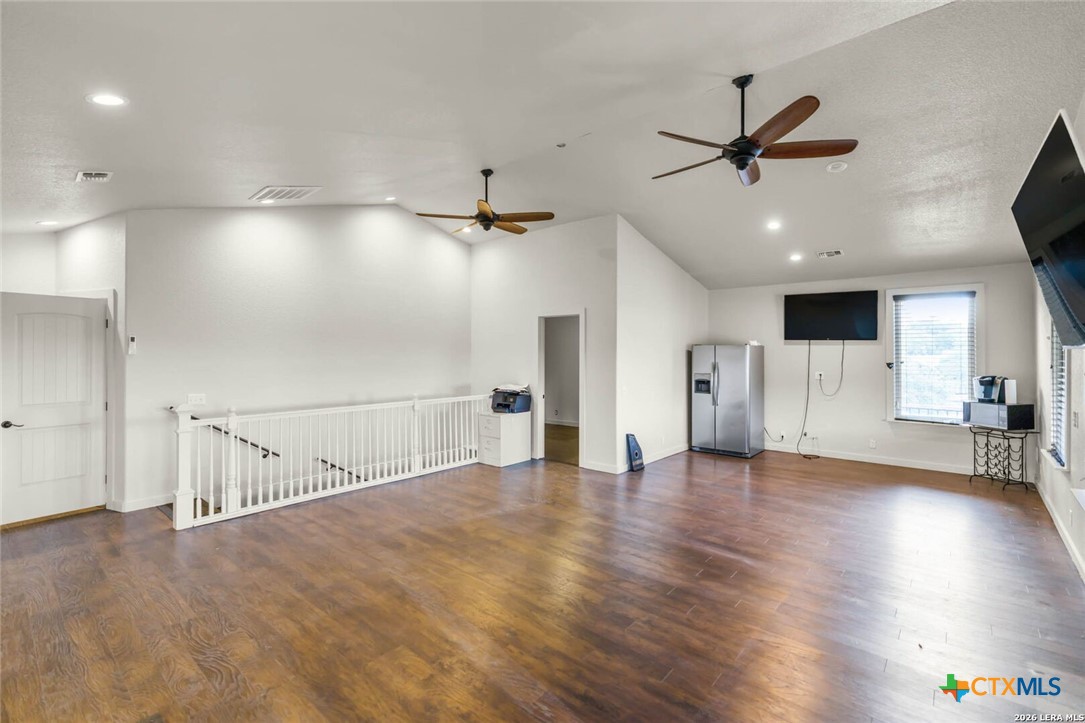 1200 Hinch Drive Property Photo 27