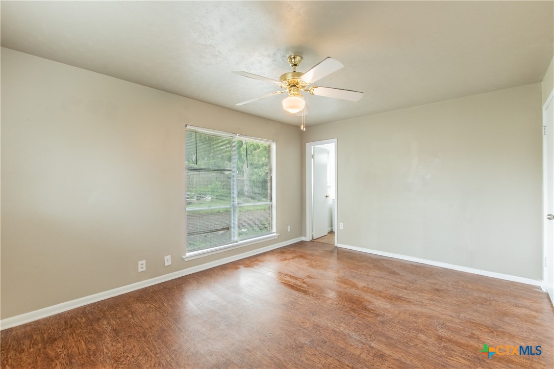 3209 Shady Hill Drive Property Photo 20