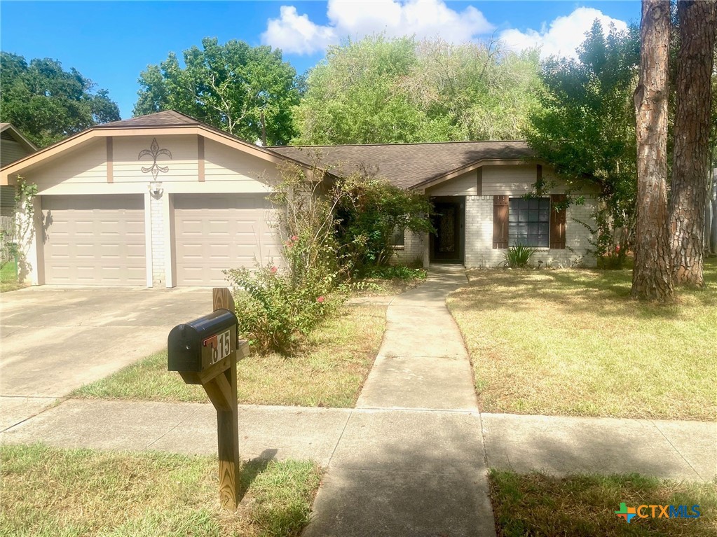 815 Briarwood Street Property Photo 1