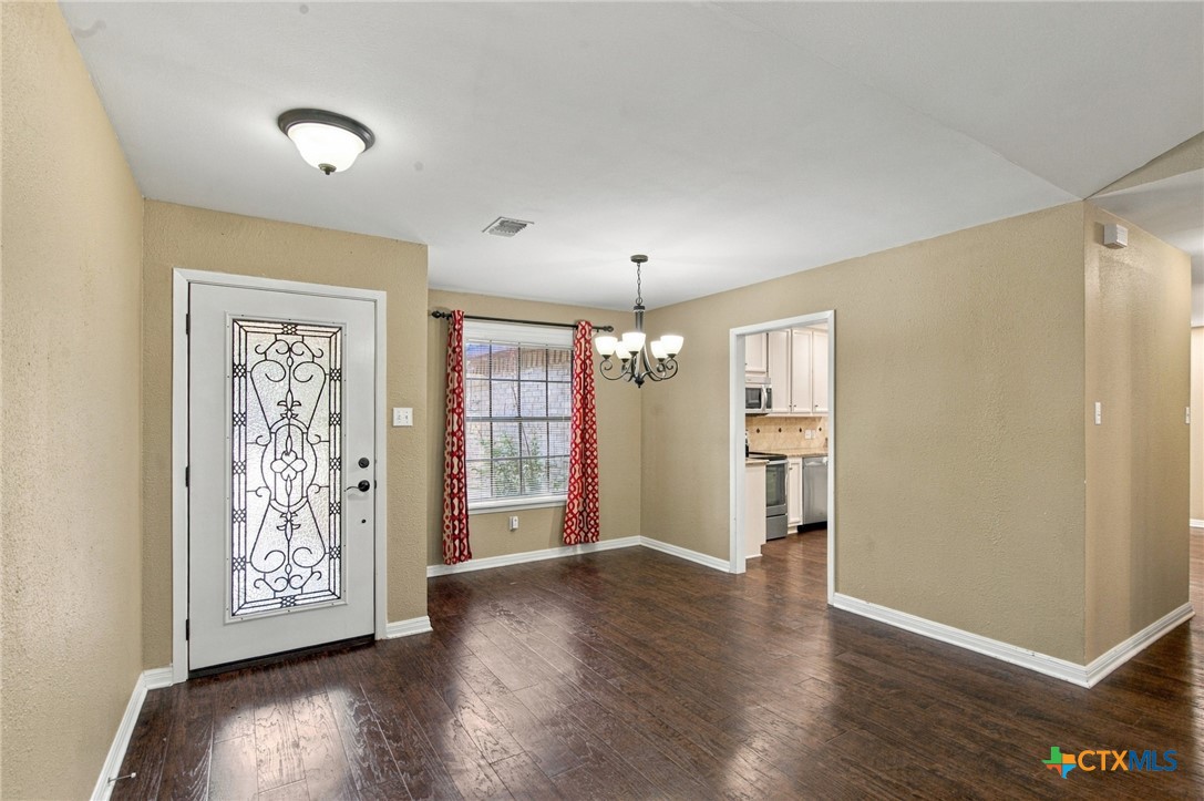 815 Briarwood Street Property Photo 3