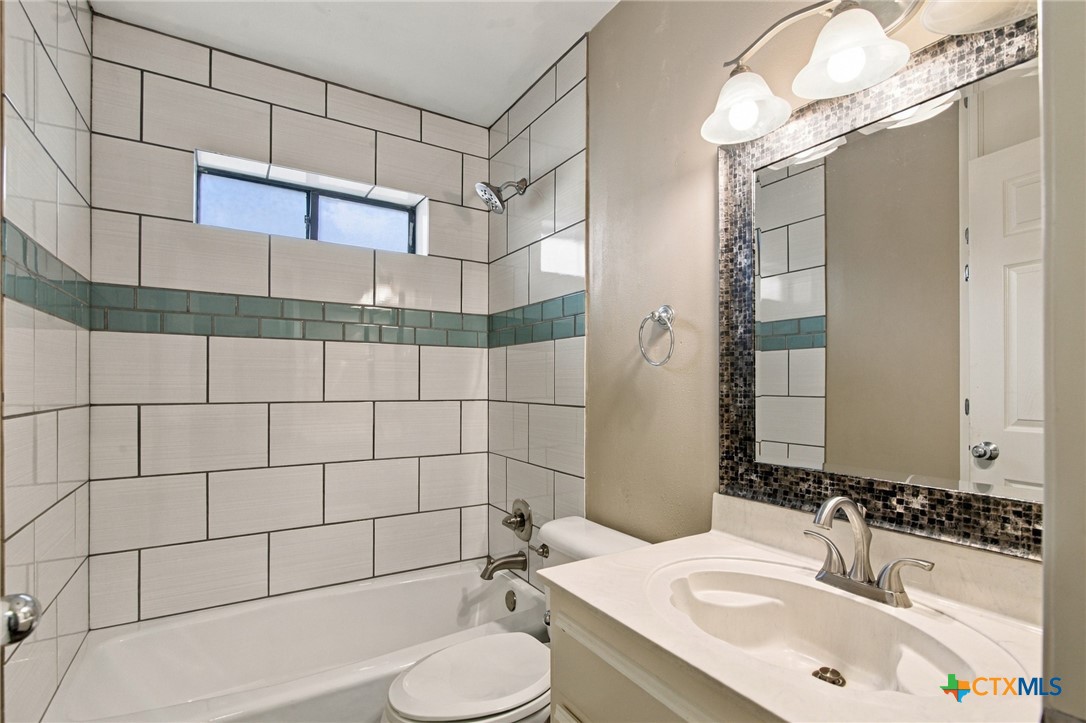 815 Briarwood Street Property Photo 21