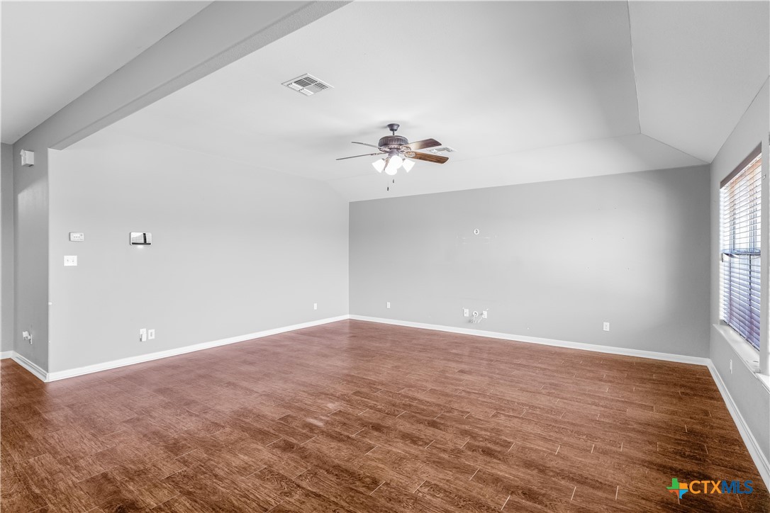 111 San Polo Court Property Photo 10