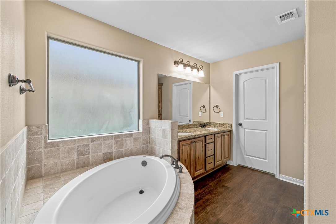 111 San Polo Court Property Photo 17