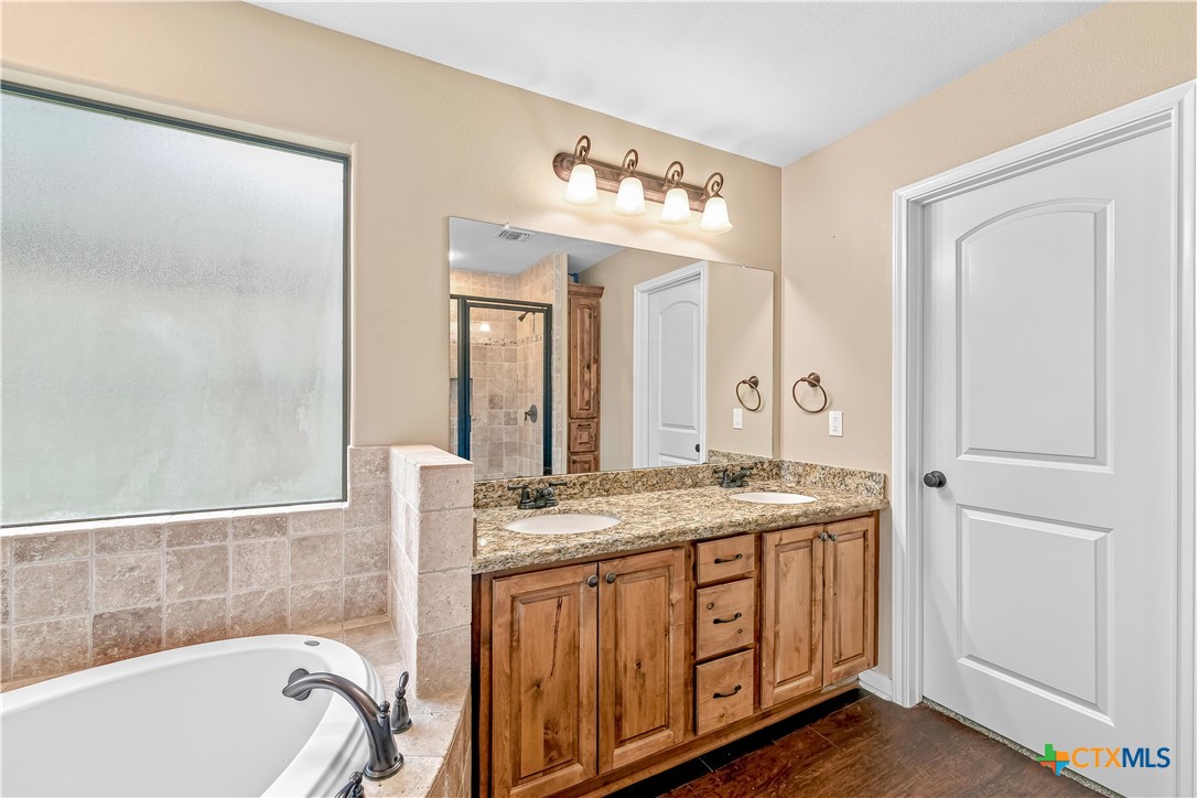 111 San Polo Court Property Photo 18