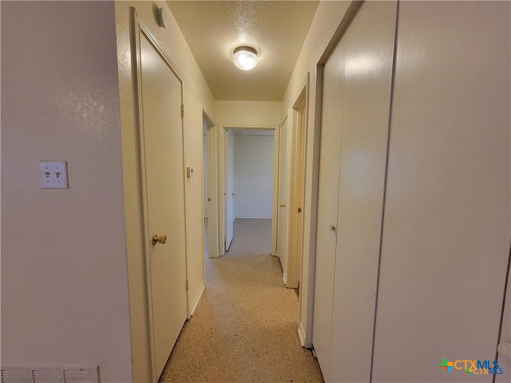10413 Trimmier Road A Property Photo 6