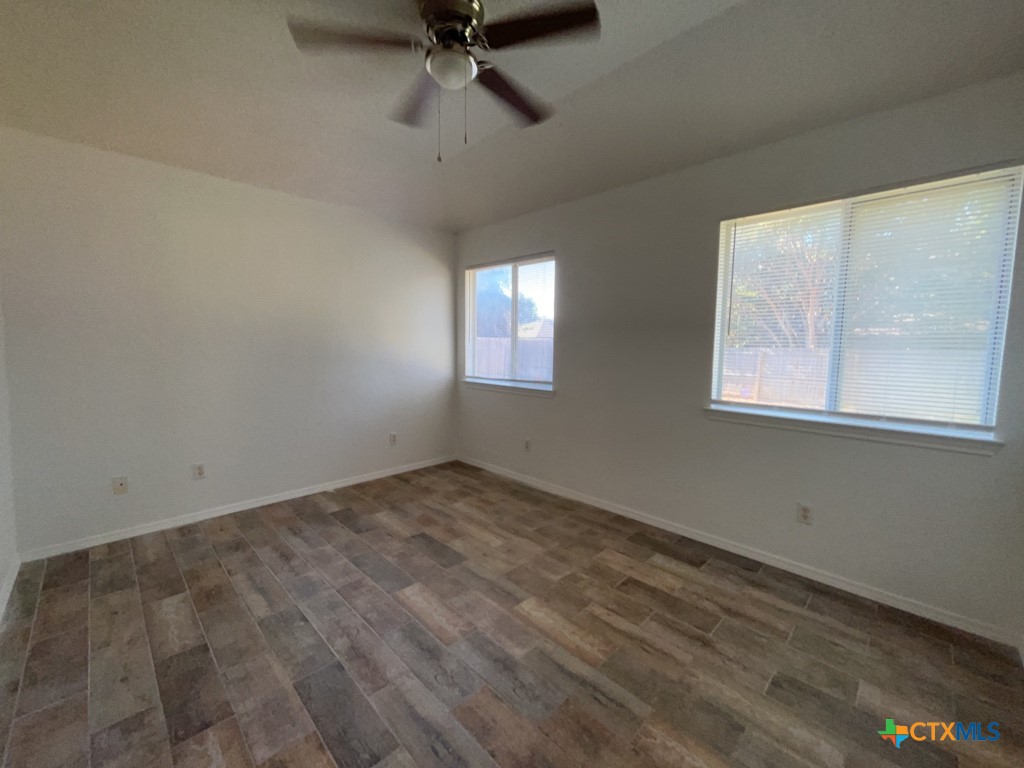 2304 Garrett Drive Property Photo 5