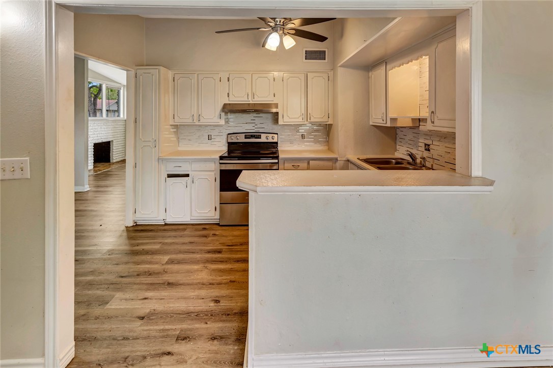 611 Sarah Street Property Photo 22