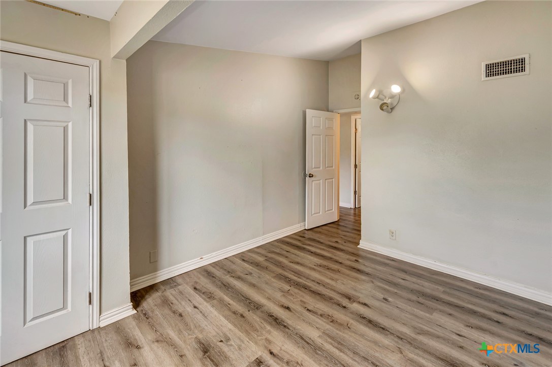 611 Sarah Street Property Photo 28