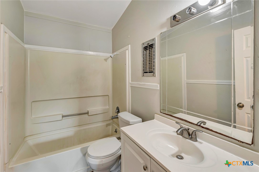 611 Sarah Street Property Photo 30