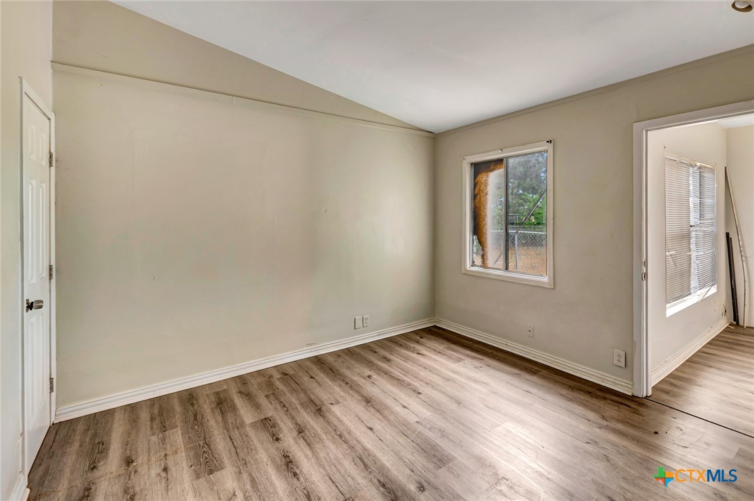 611 Sarah Street Property Photo 34