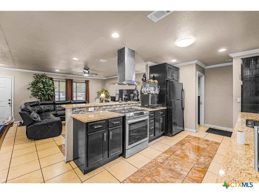 509 S Glendale Street Property Photo 5