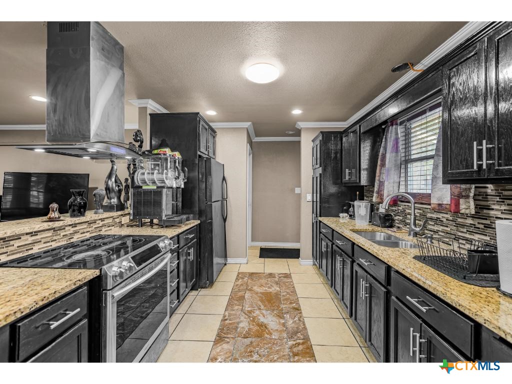 509 S Glendale Street Property Photo 6