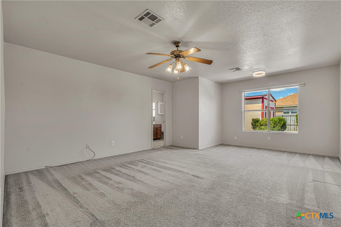 913 Gary Loop Property Photo 16