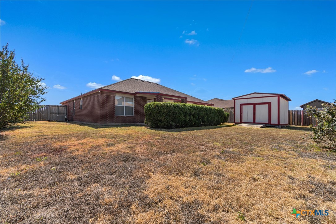 913 Gary Loop Property Photo 31