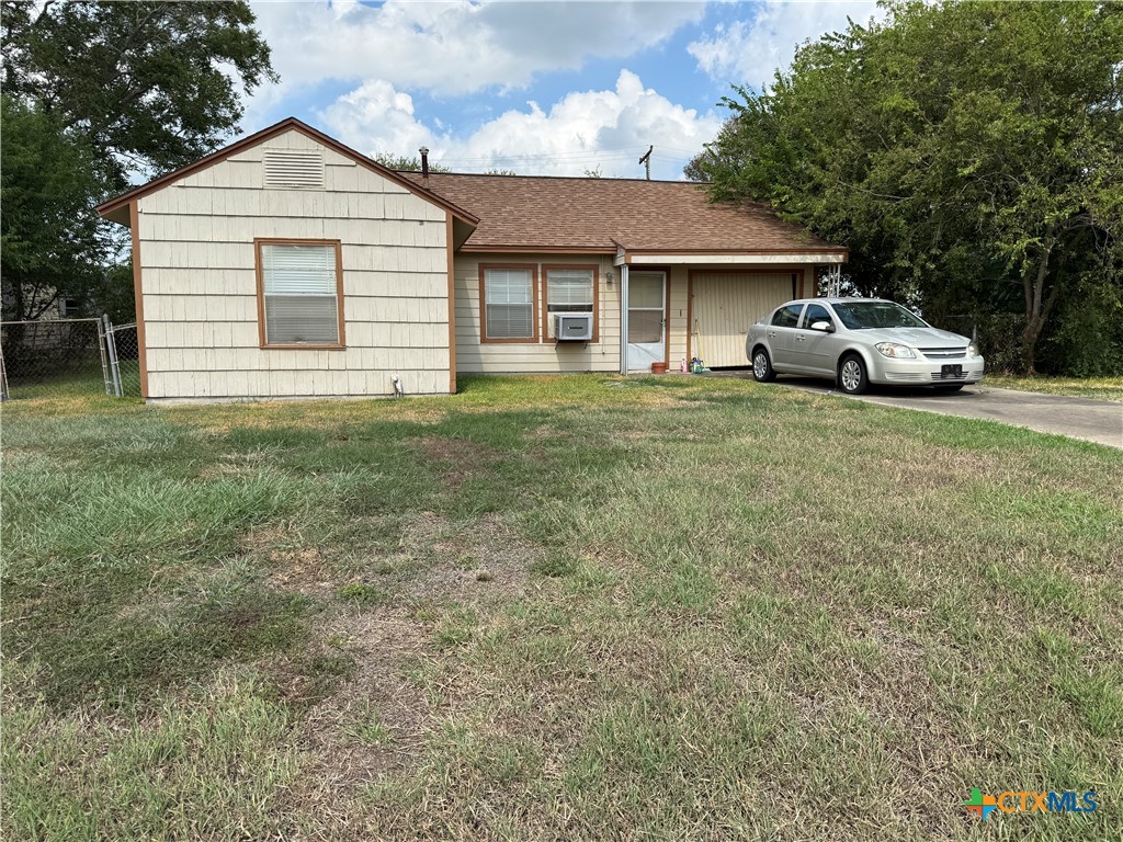 121 Lubbock Street Property Photo 1