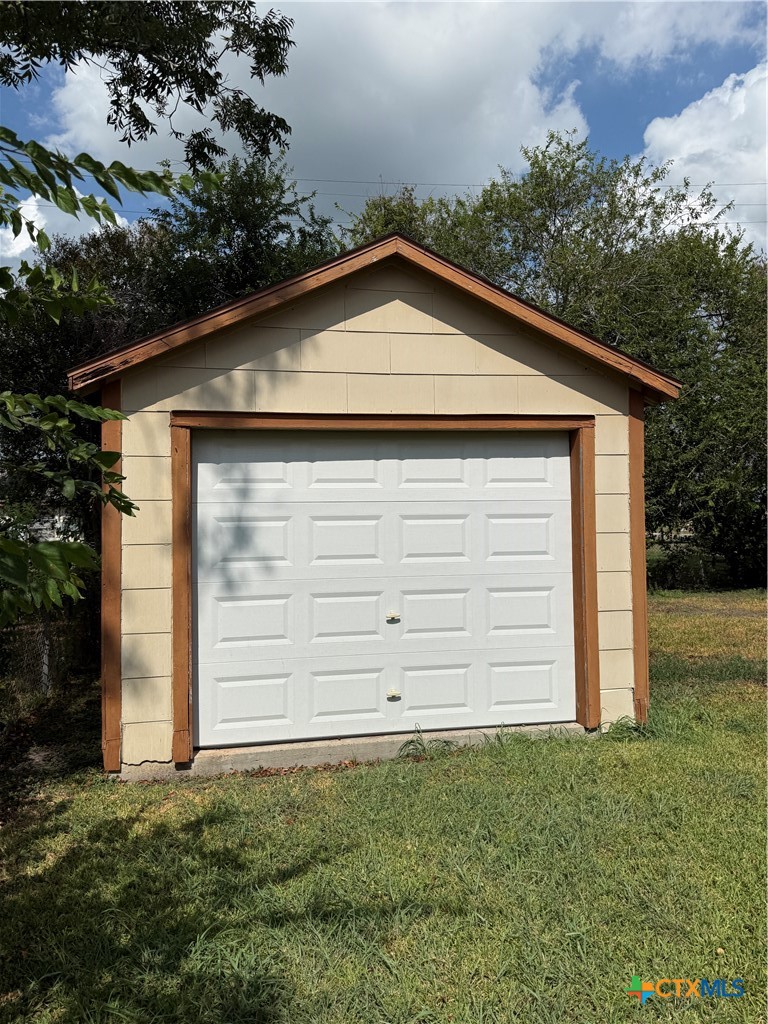 121 Lubbock Street Property Photo 2