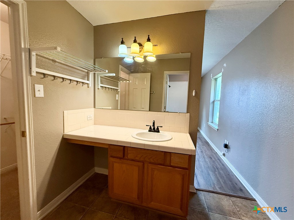 302 Renee Drive Property Photo 11