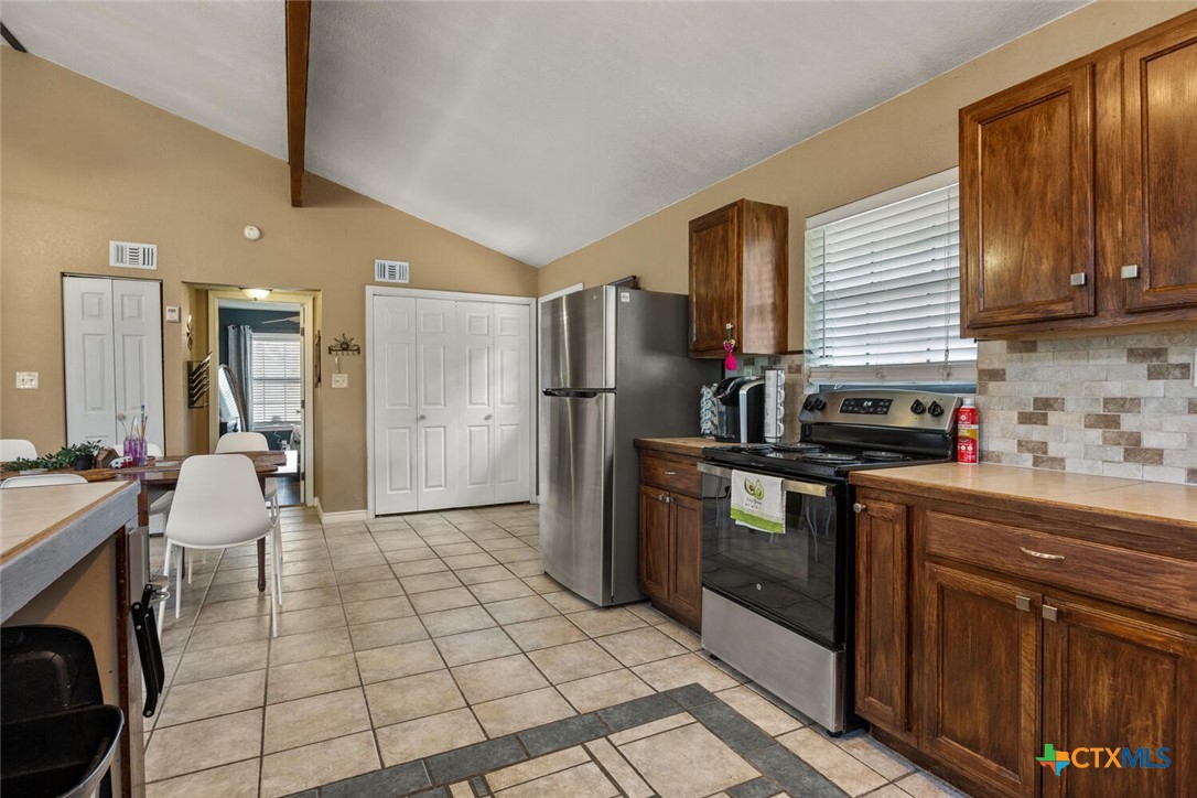 5080 Purgatory Road Property Photo 3