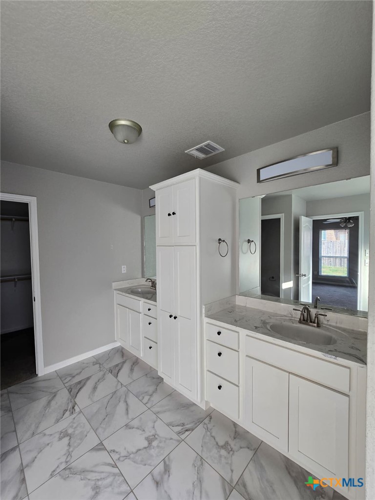811 Marlow Cove Property Photo 18