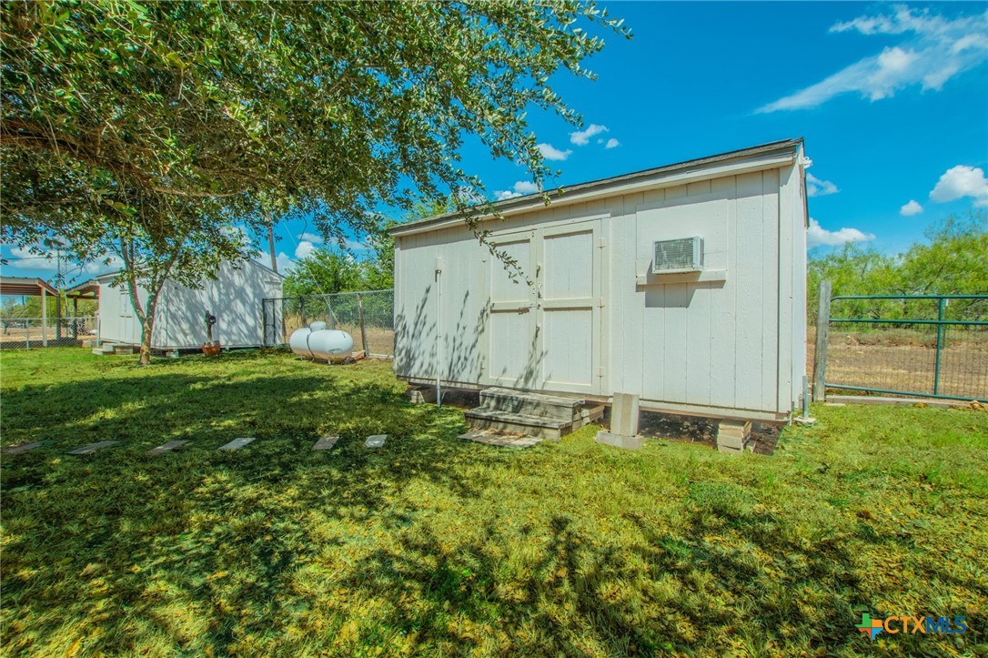 834 County Road 103 Property Photo 22