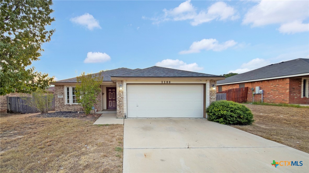 1108 Dixon Circle Property Photo 1
