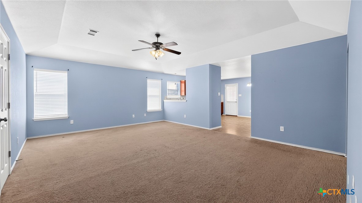 1108 Dixon Circle Property Photo 2