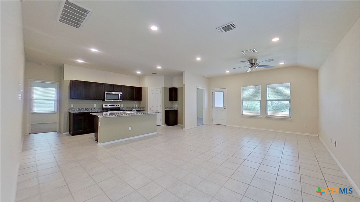 625 Taggart Trail Property Photo 3