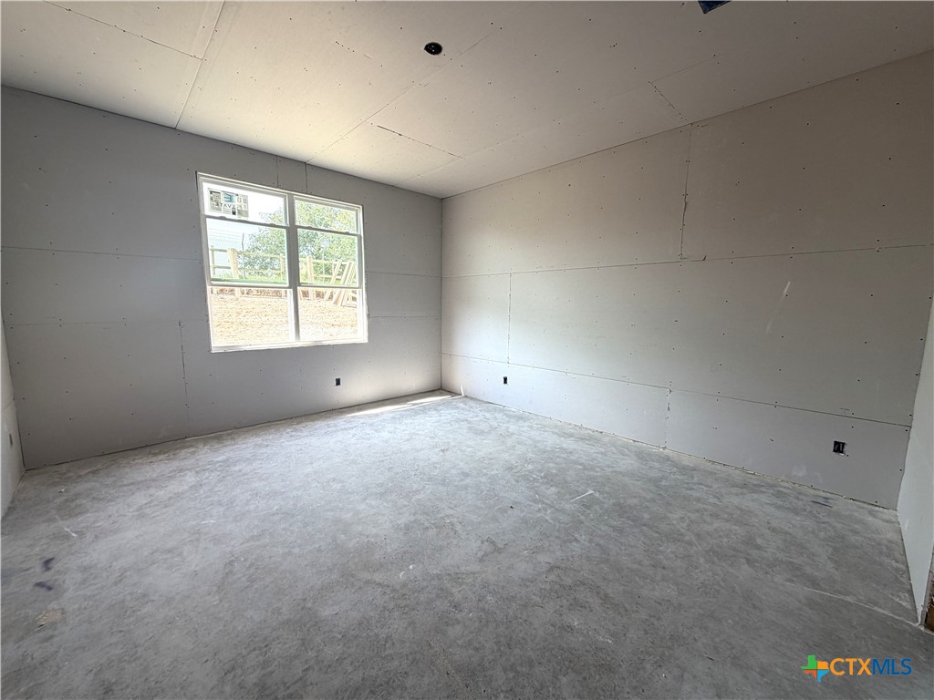 6716 Mcgregor Loop Property Photo 5