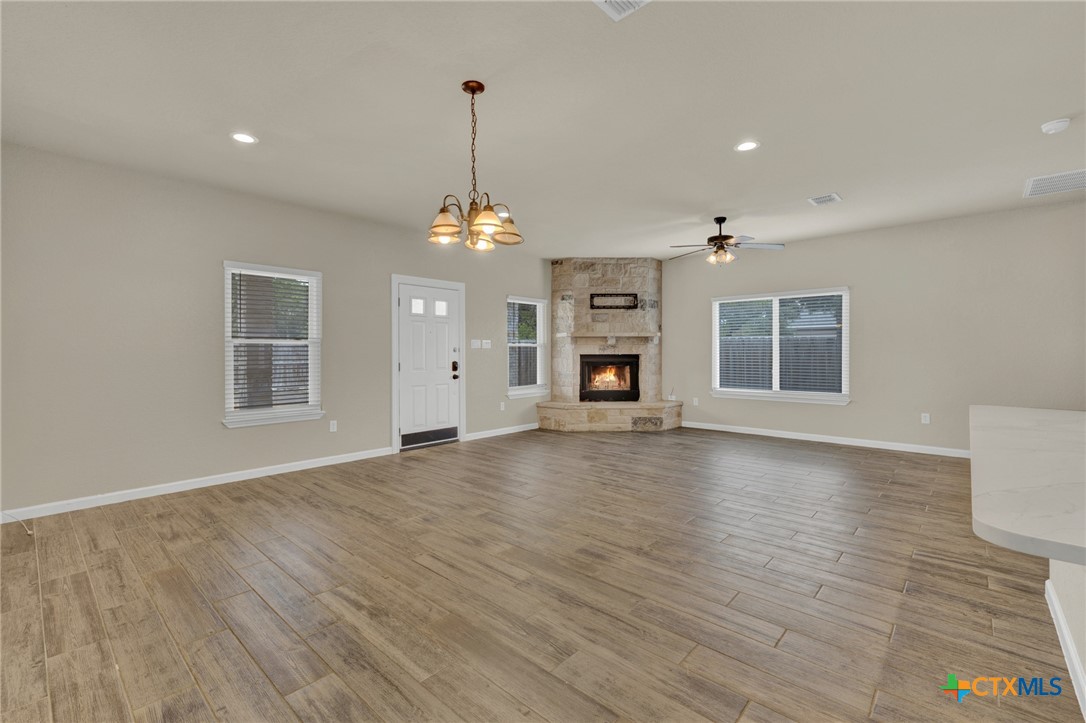 1452 Lakeview Drive Property Photo 8