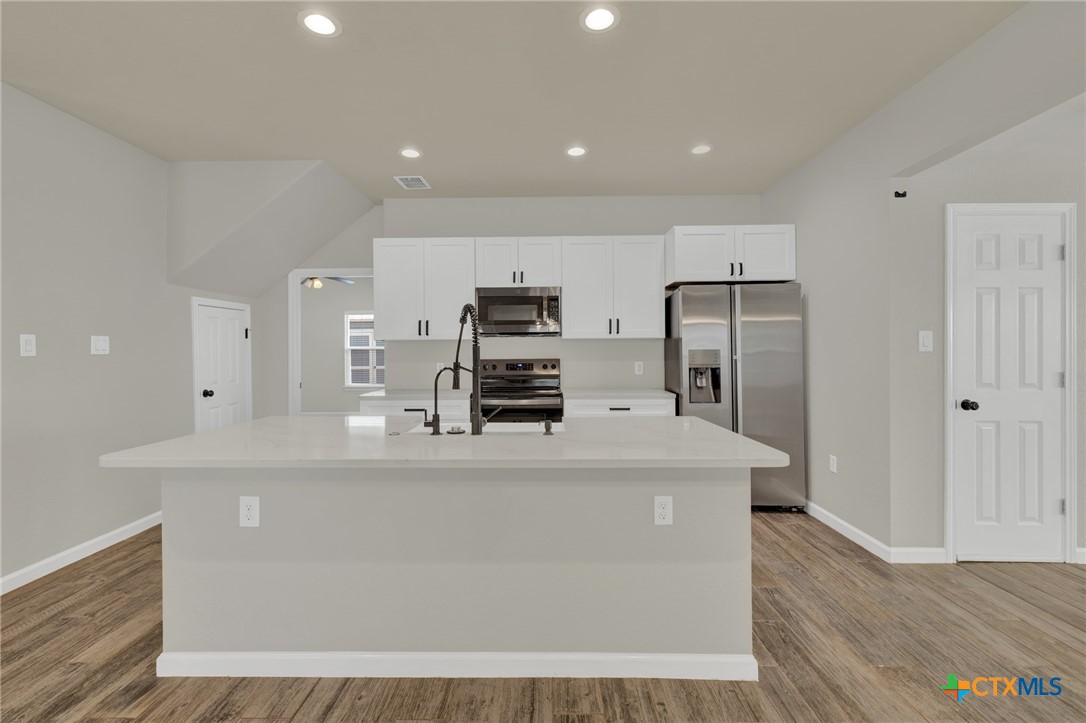 1452 Lakeview Drive Property Photo 10