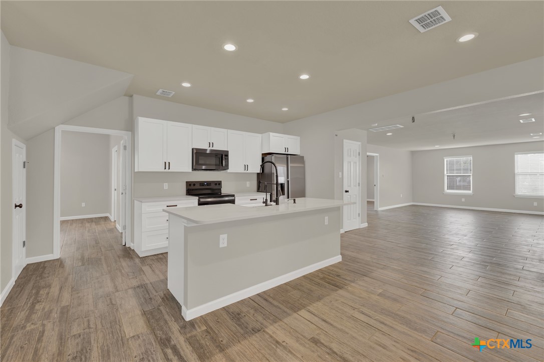 1452 Lakeview Drive Property Photo 11