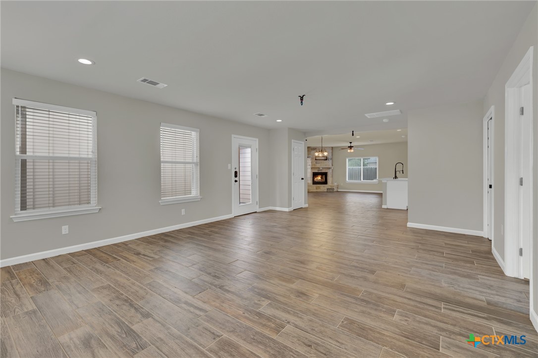1452 Lakeview Drive Property Photo 14