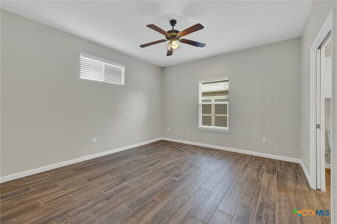 1452 Lakeview Drive Property Photo 15