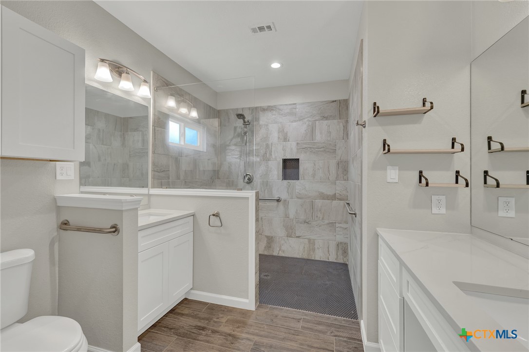 1452 Lakeview Drive Property Photo 16