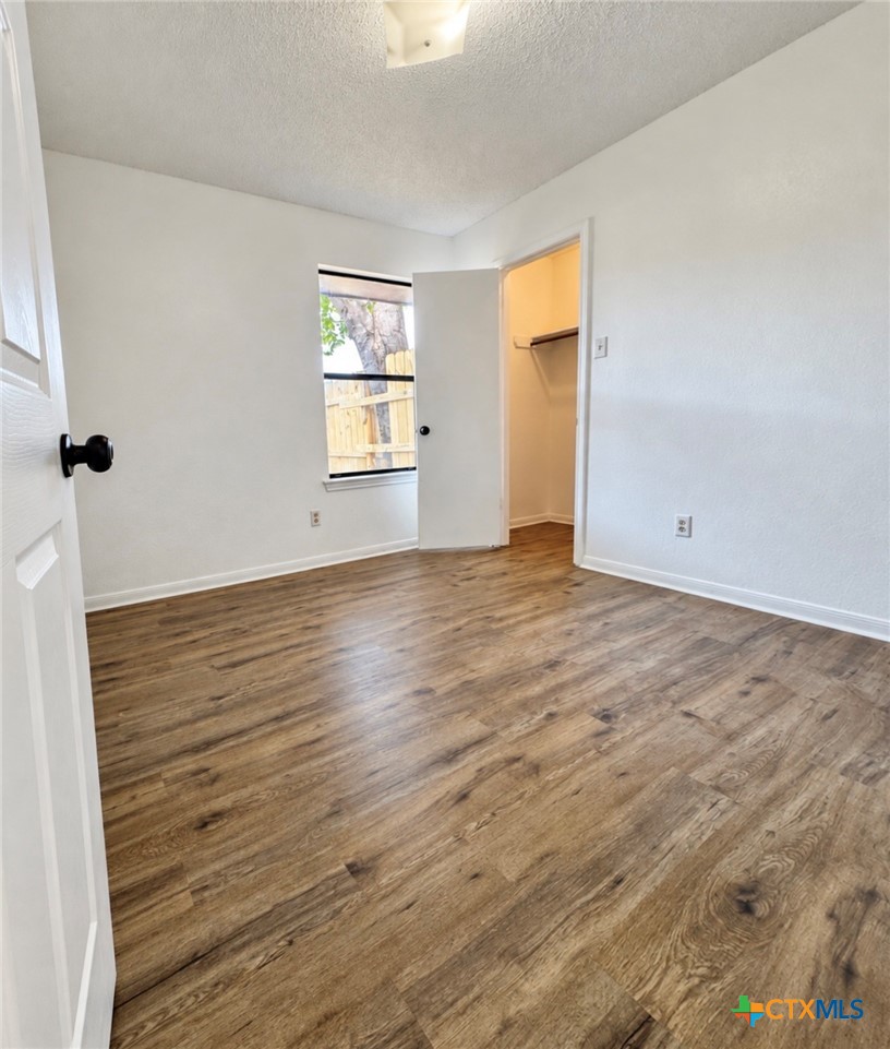 904 Hackberry St Property Photo 12