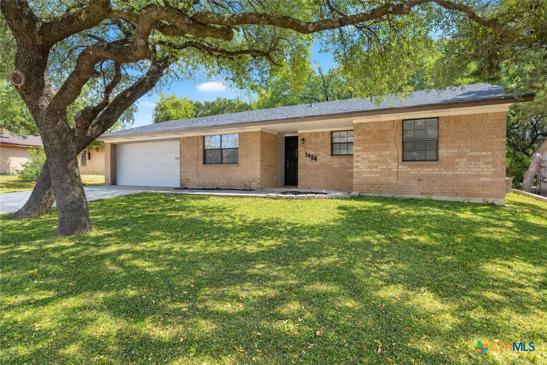 1414 Janet Lane Property Photo 3