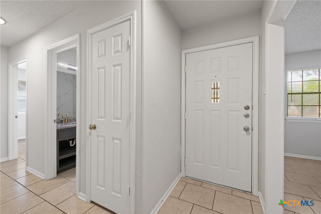 1414 Janet Lane Property Photo 6